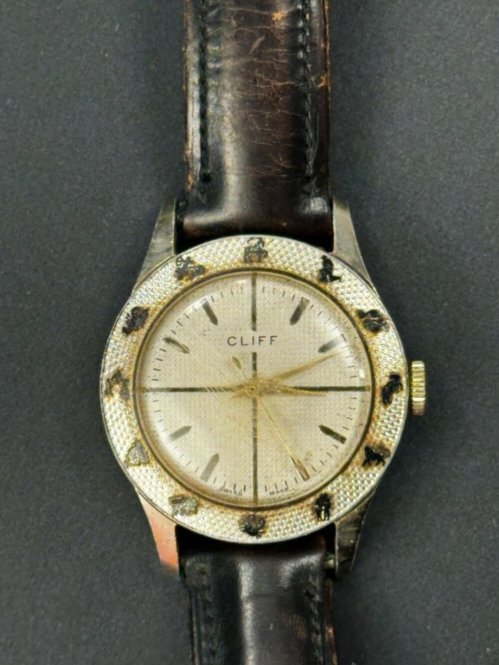 Cliff Swiss Zodiac Animal Bezel Men's Watch Cal 2003 Mid Century